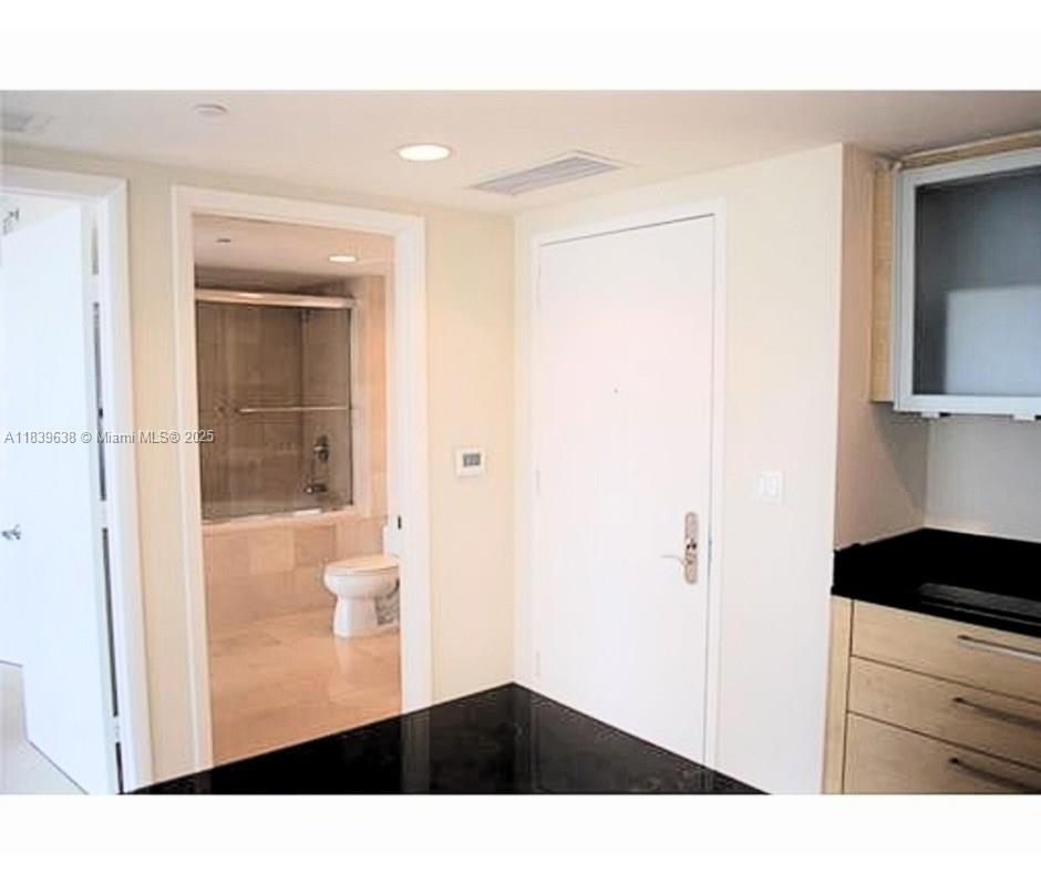See details 4407 1 / 1 871 sq. ft. $ 2025-07-14 0 Photo