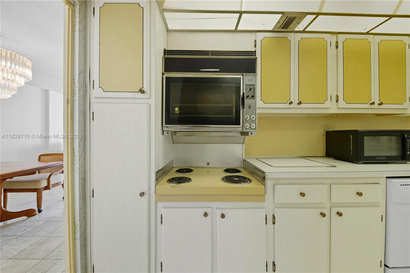 Photo of 1849 Ocean Dr  #507, Hallandale Beach, Florida, 33009 - 