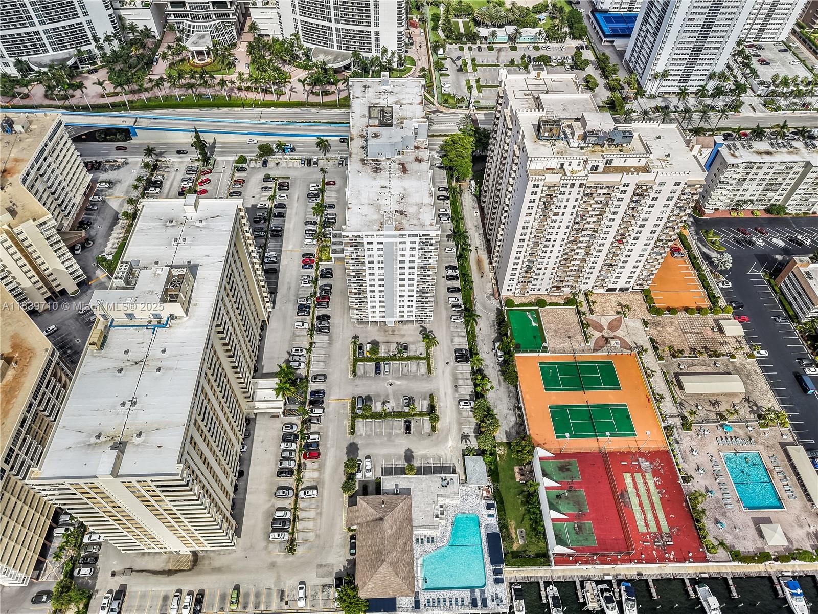 Photo of 1849 Ocean Dr #507, Hallandale Beach, Florida, 33009 -