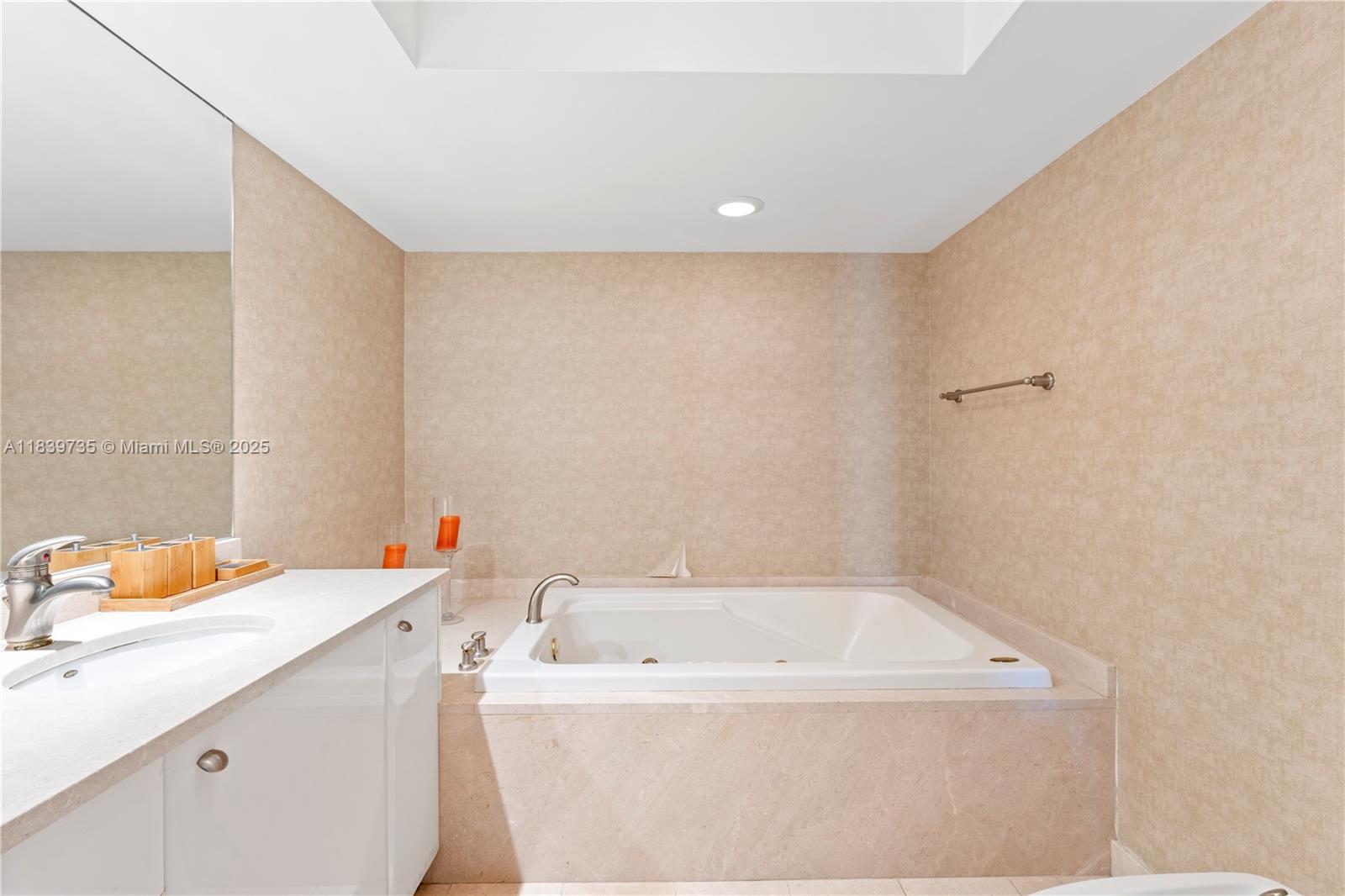 Photo of 16500 Collins Ave  #653, Sunny Isles Beach, Florida, 33160 - 