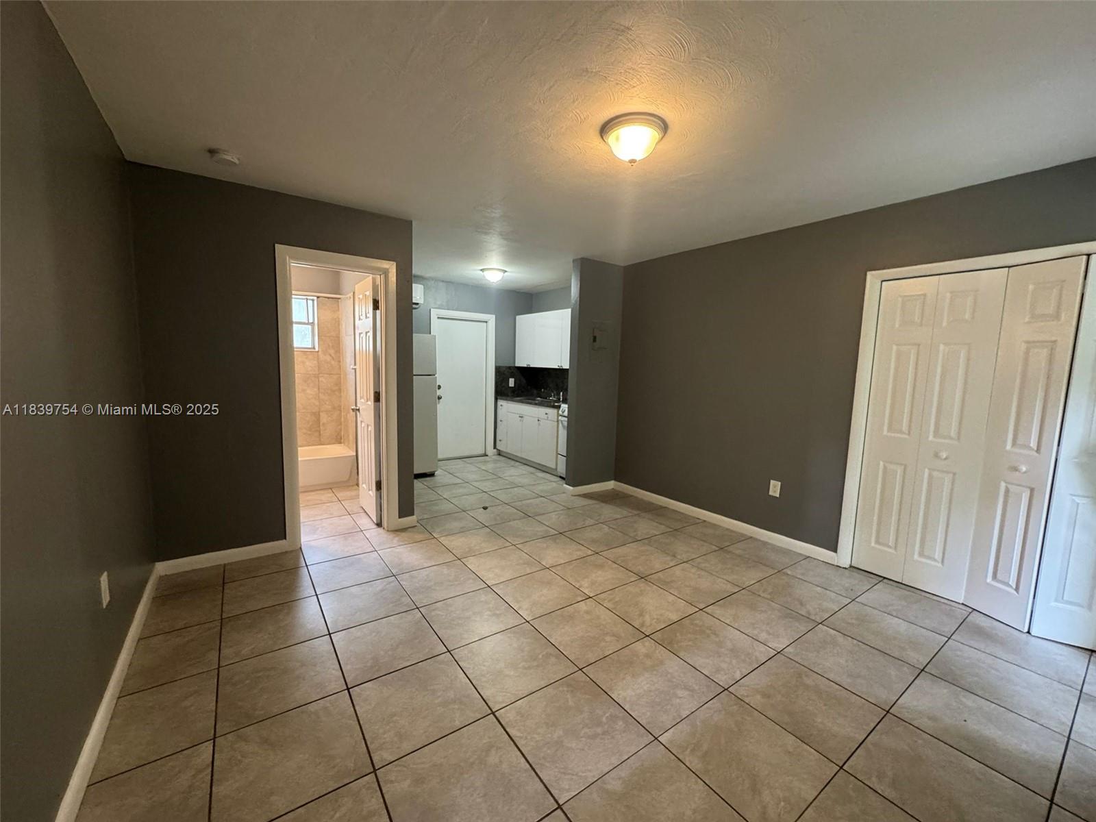 See details / sq. ft. $ 2025-07-14 0 Photo