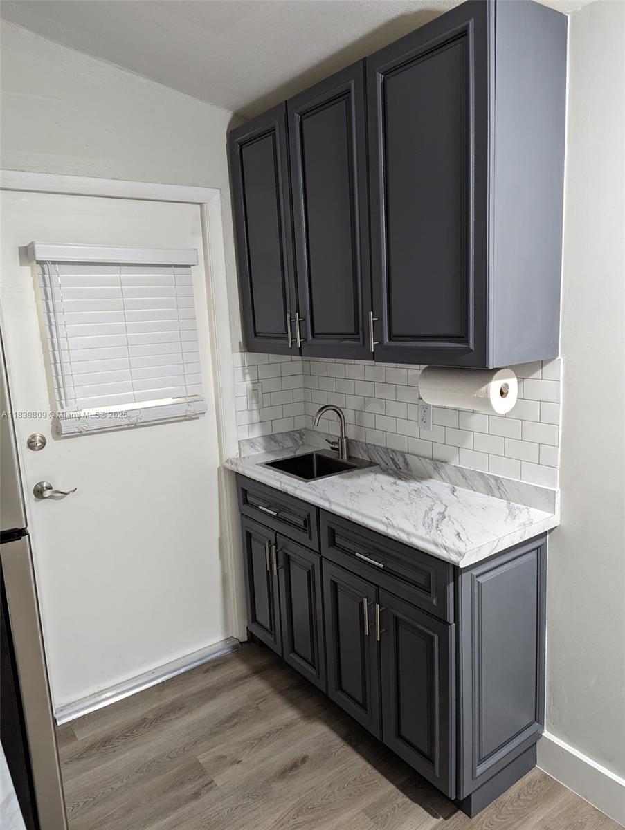 See details / 2370 sq. ft. $ 2025-07-14 0 Photo