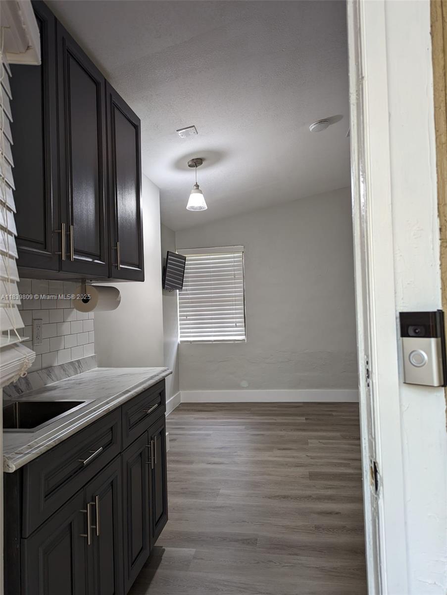 See details / 2370 sq. ft. $ 2025-07-14 0 Photo