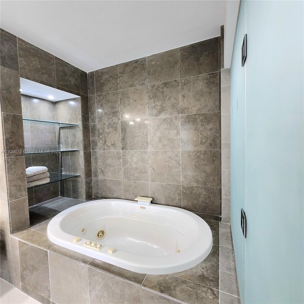 Photo of 450 Alton Rd  #1606, Miami Beach, Florida, 33139 - 