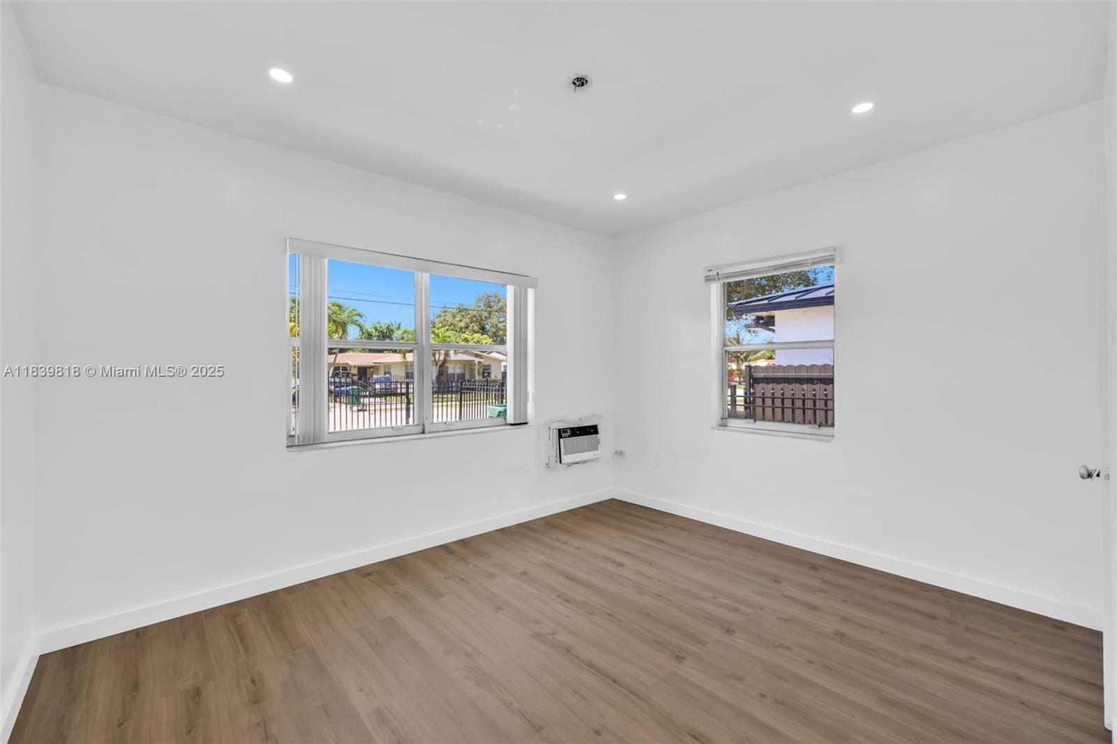 See details / 1780 sq. ft. $ 2025-07-14 0 Photo