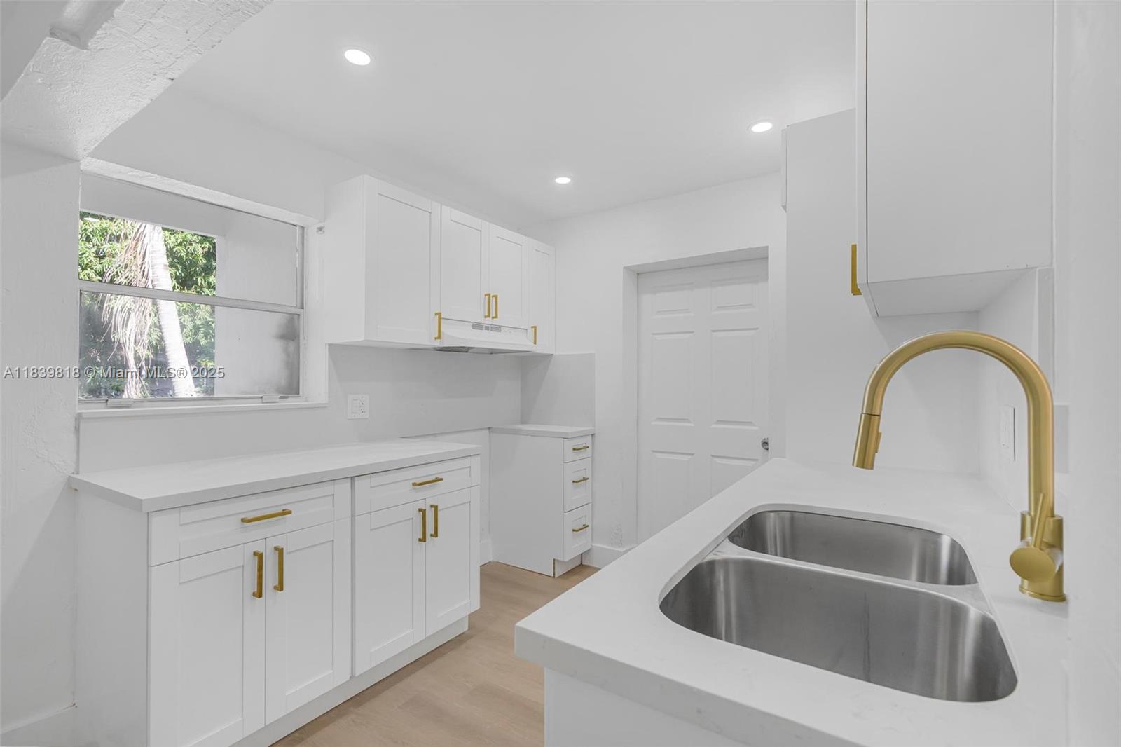 See details / 1780 sq. ft. $ 2025-07-14 0 Photo