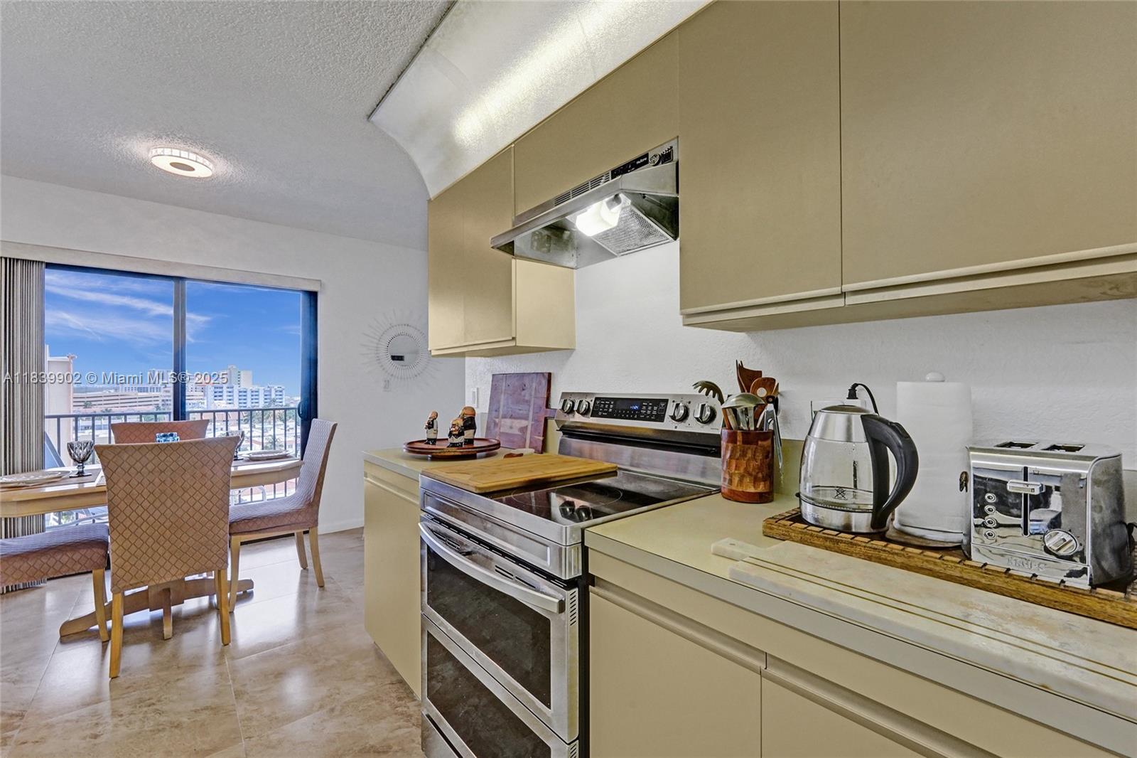 Photo of 1201 Ocean Dr  #904N, Hollywood, Florida, 33019 - 