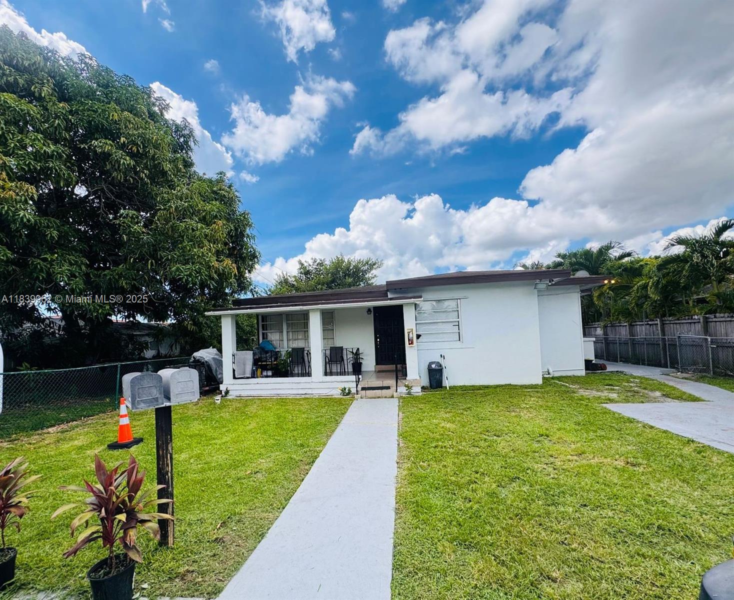 See details / 2226 sq. ft. $ 2025-08-07 0 Photo