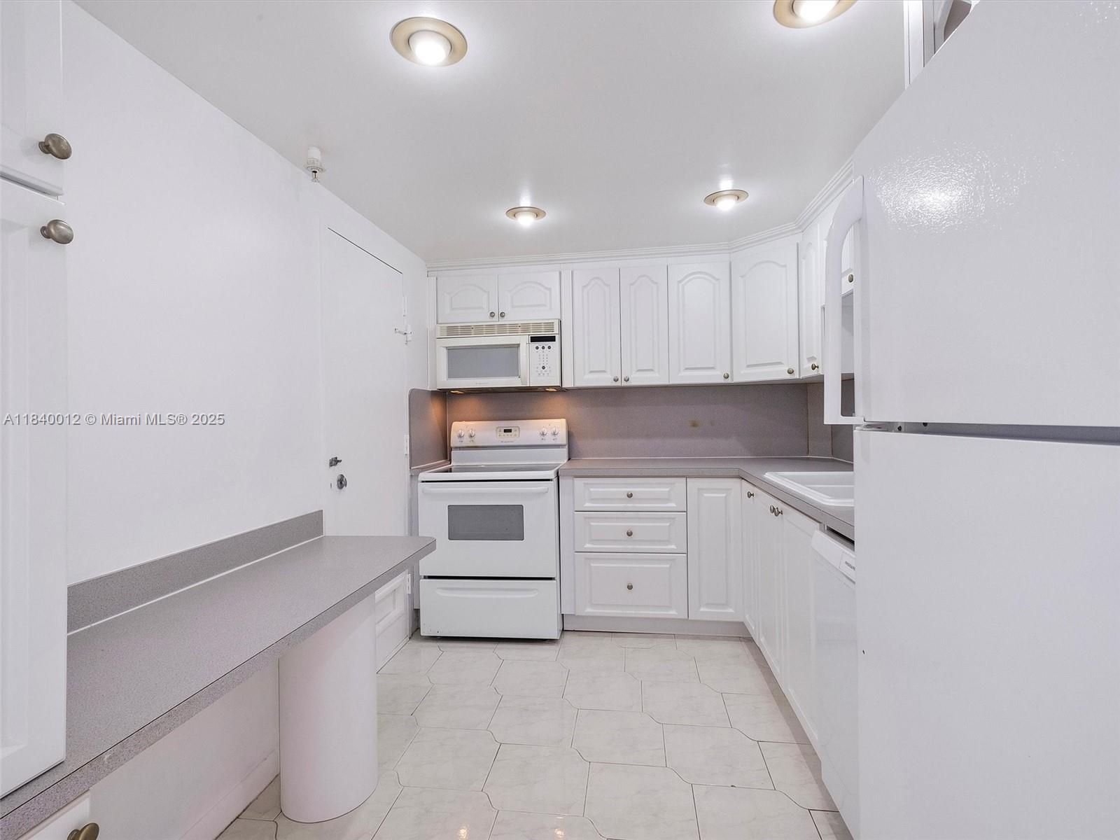 Photo of 400 Kings Point Dr #523, Sunny Isles Beach, Florida, 33160 -