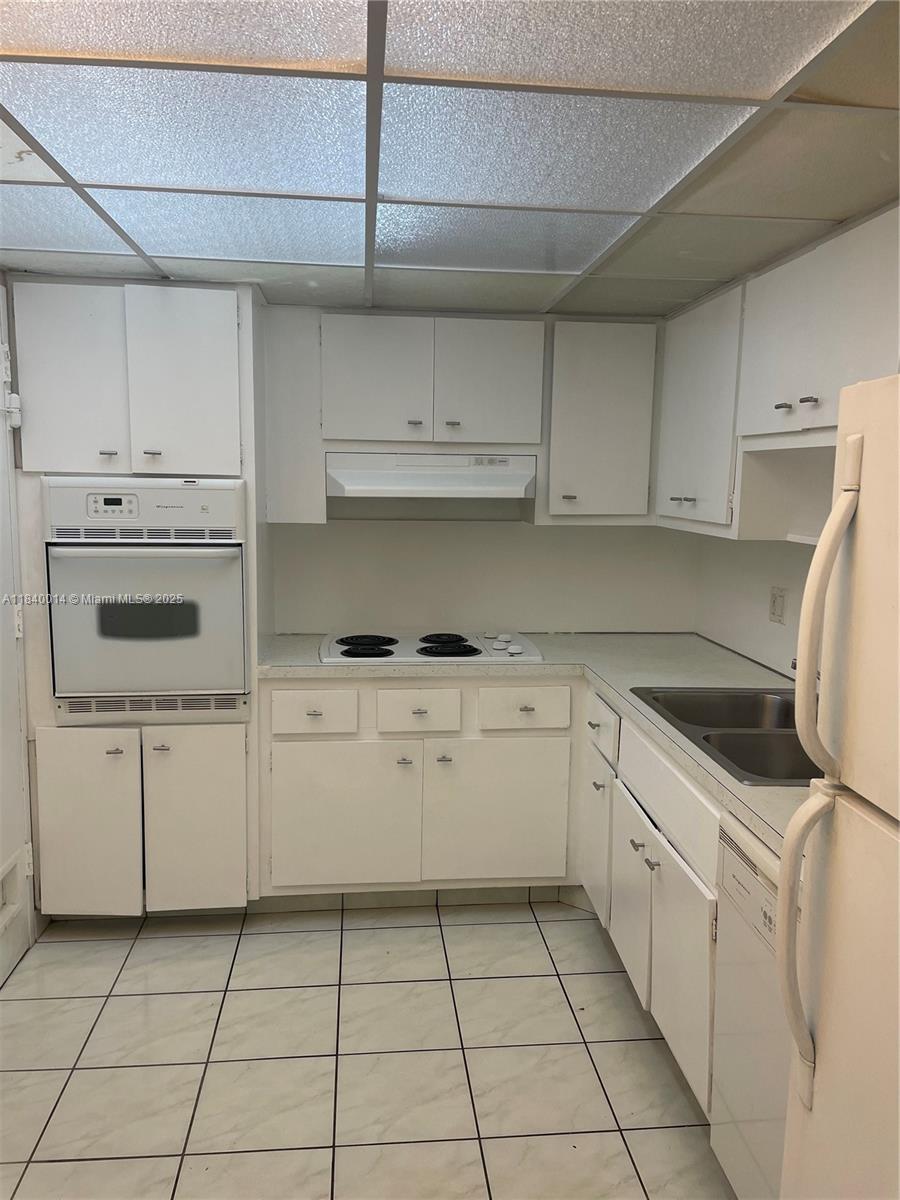 Photo of 400 Kings Point Dr  #507, Sunny Isles Beach, Florida, 33160 - 