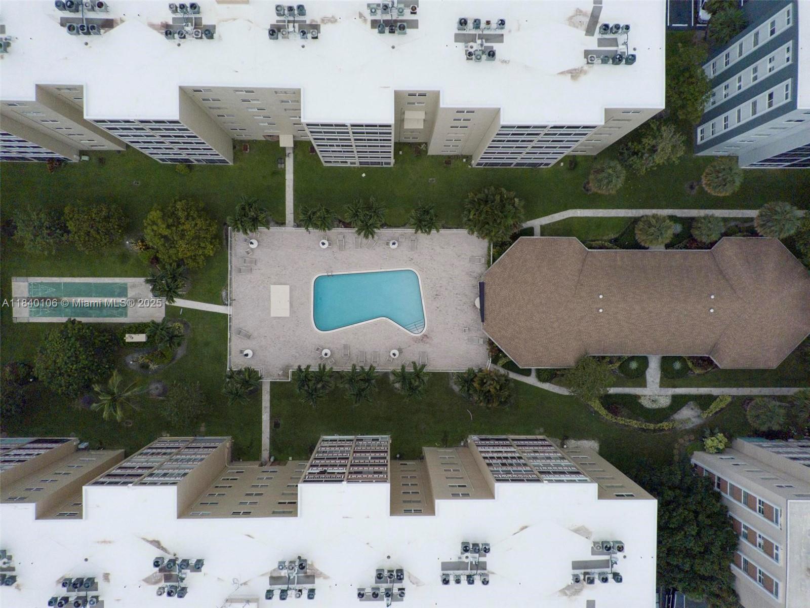 Photo of 609 14th Ave  #603, Hallandale Beach, Florida, 33009 - 