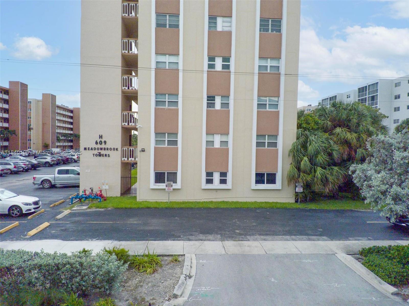 Photo of 609 14th Ave  #603, Hallandale Beach, Florida, 33009 - 