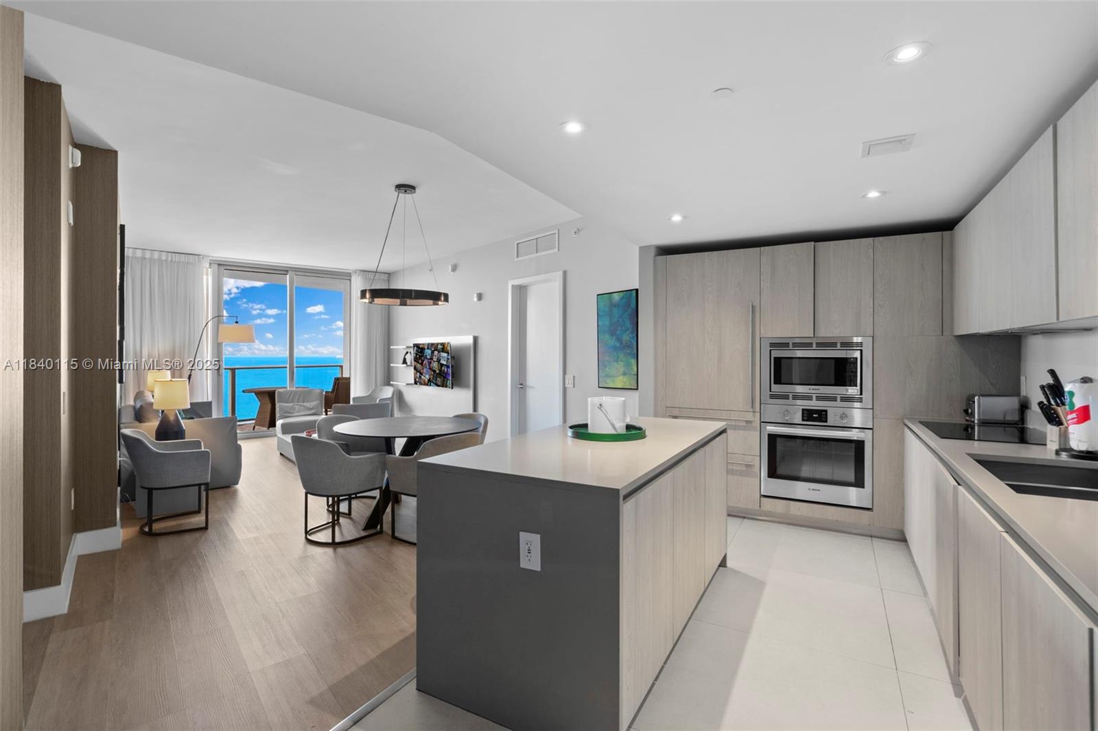 2906 2 / 2 1129 sq. ft. $ 2025-07-14 0 Photo