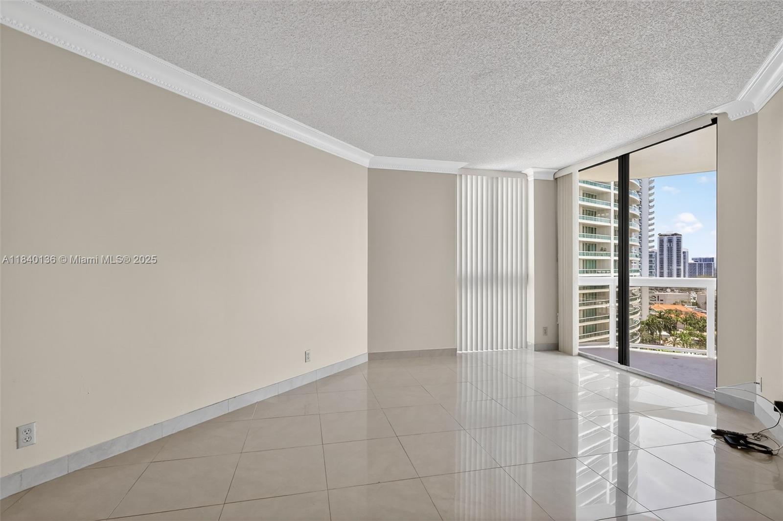 Photo of 20185 Country Club Dr  #1405, Aventura, Florida, 33180 - 