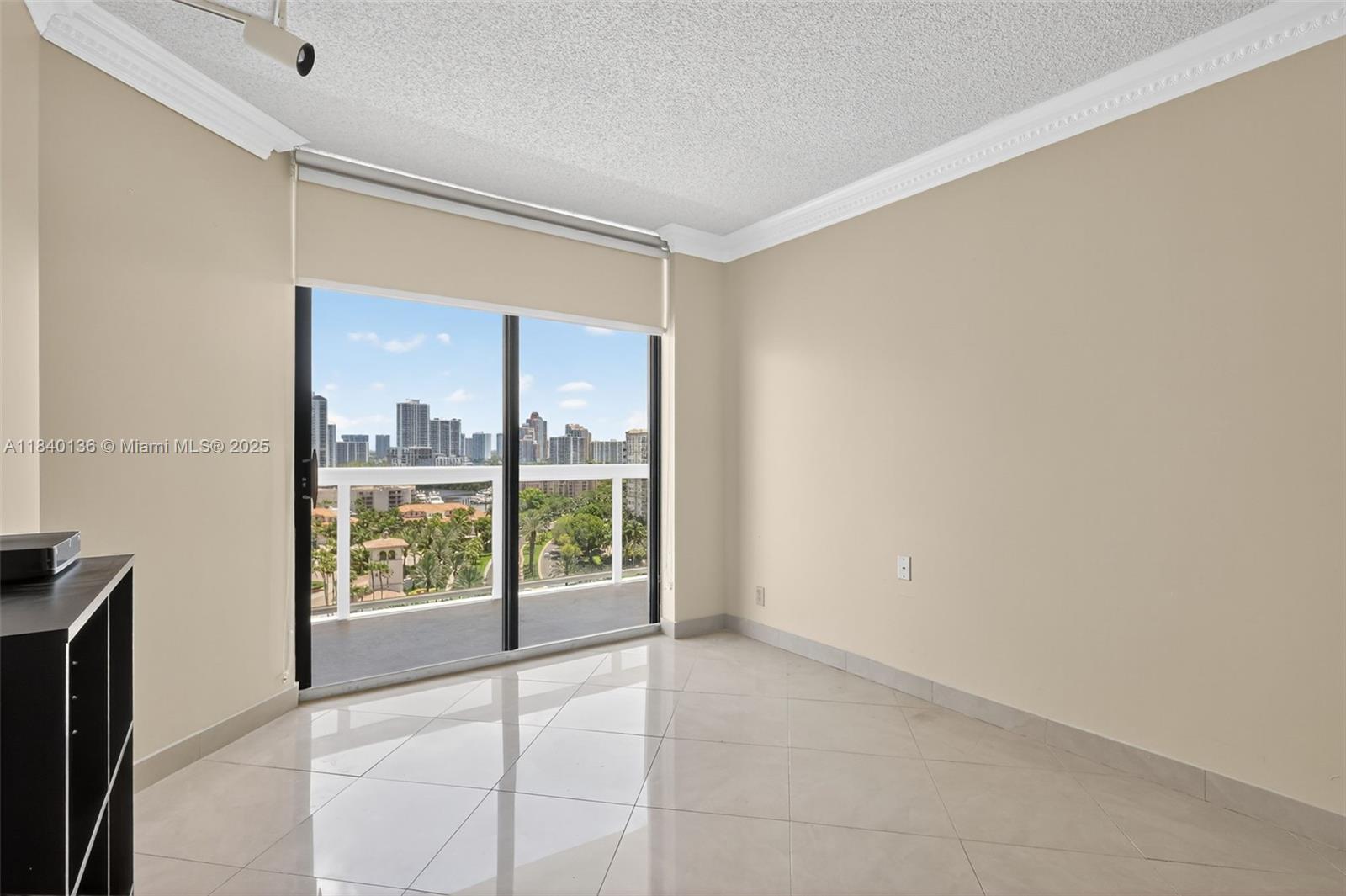 Photo of 20185 Country Club Dr  #1405, Aventura, Florida, 33180 - 
