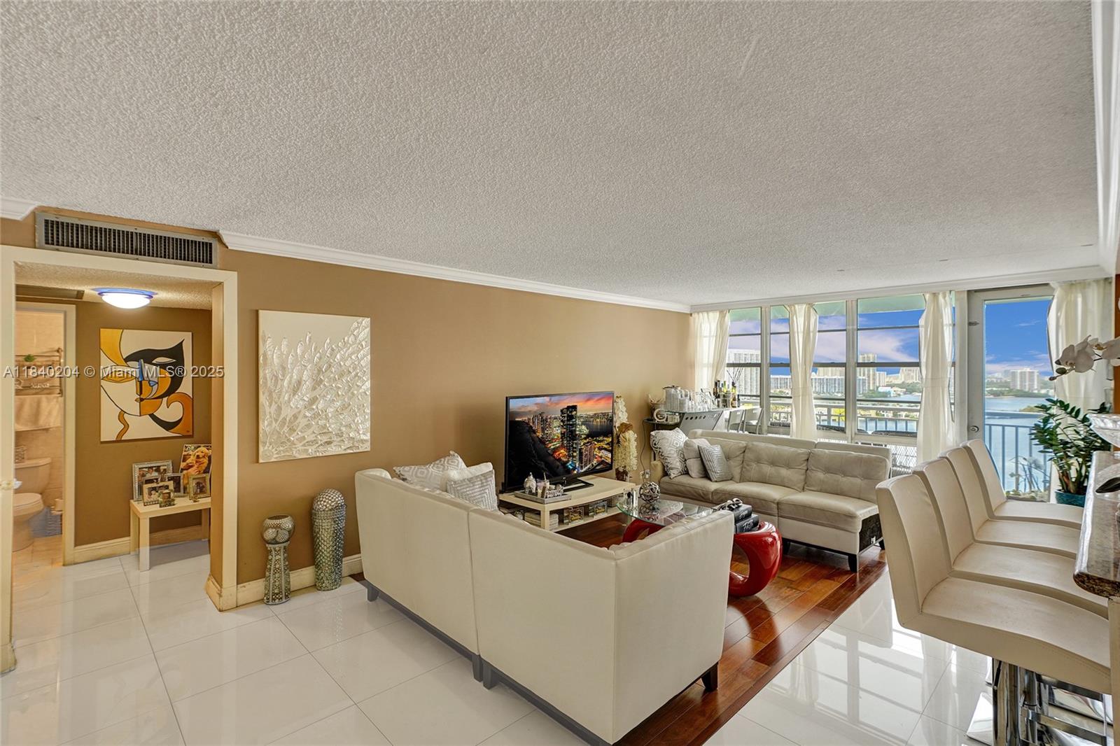 See details 2201 2 / 2 1488 sq. ft. $ 2025-07-28 0 Photo