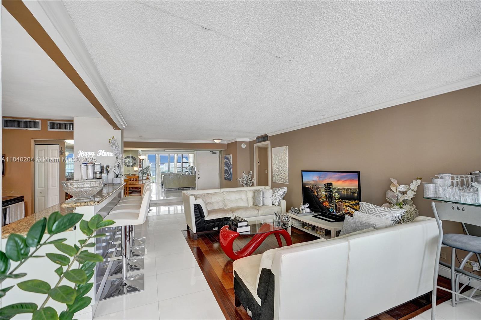 See details 2201 2 / 2 1488 sq. ft. $ 2025-07-28 0 Photo