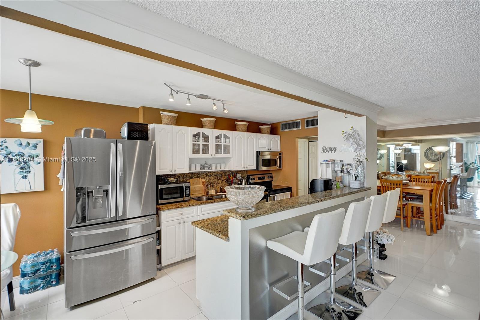 See details 2201 2 / 2 1488 sq. ft. $ 2025-07-28 0 Photo