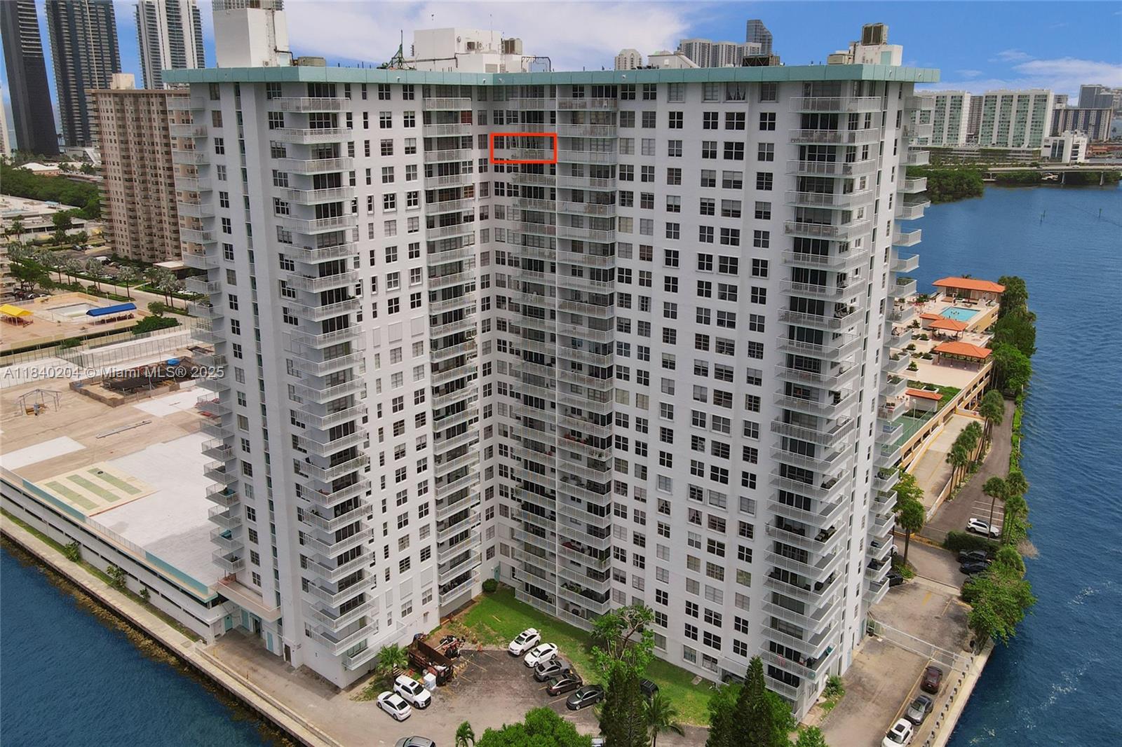 See details 2201 2 / 2 1488 sq. ft. $ 2025-07-28 0 Photo