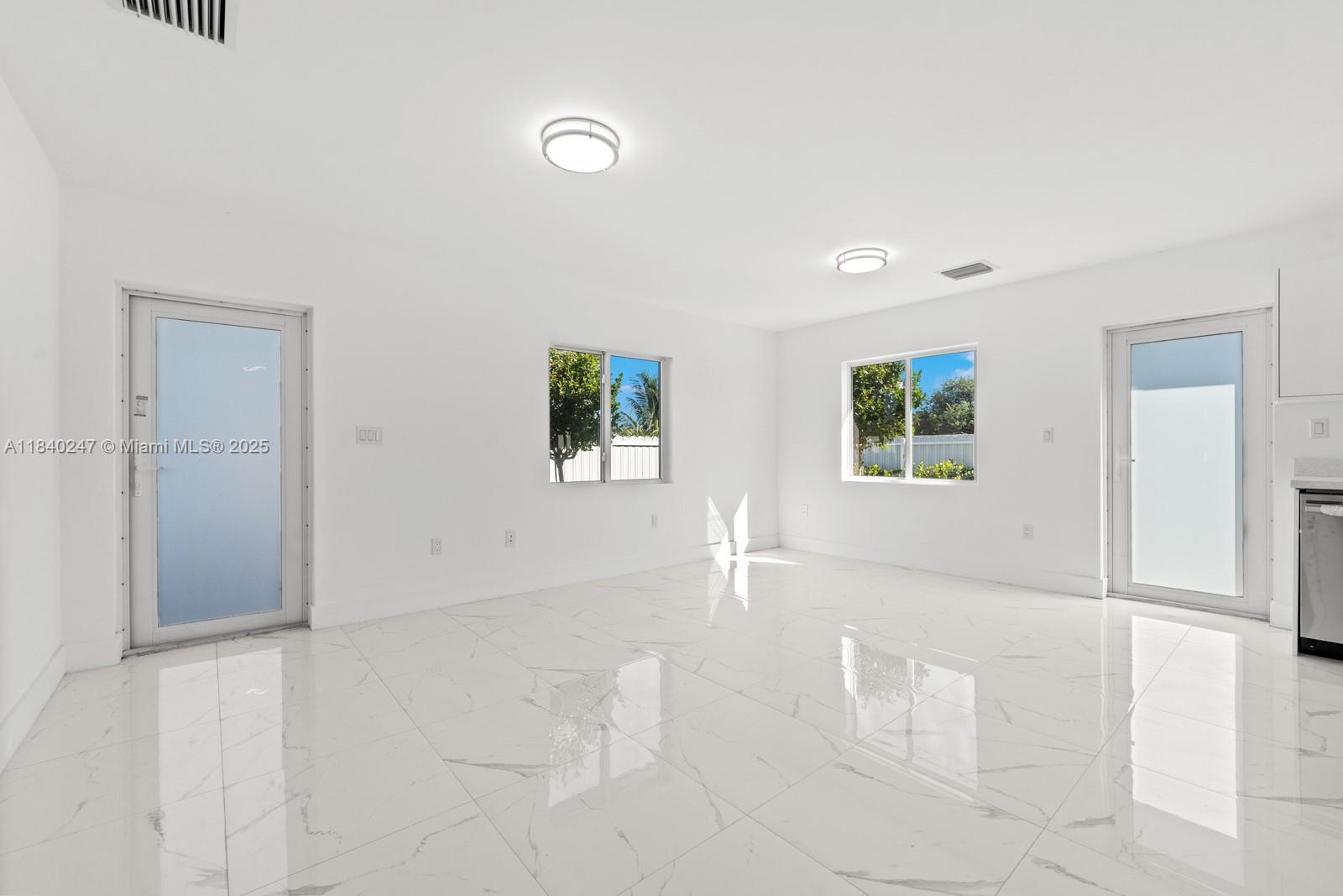 See details / 0 sq. ft. $ 2025-08-07 0 Photo