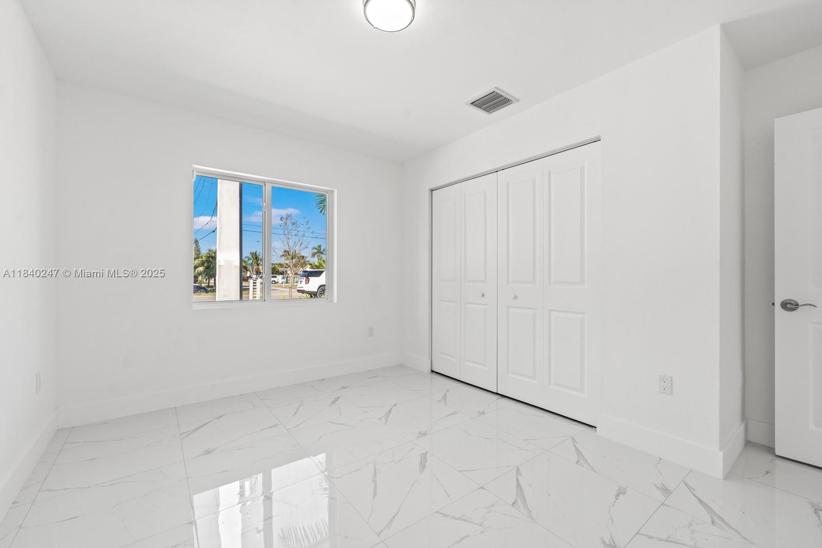See details / 0 sq. ft. $ 2025-08-07 0 Photo
