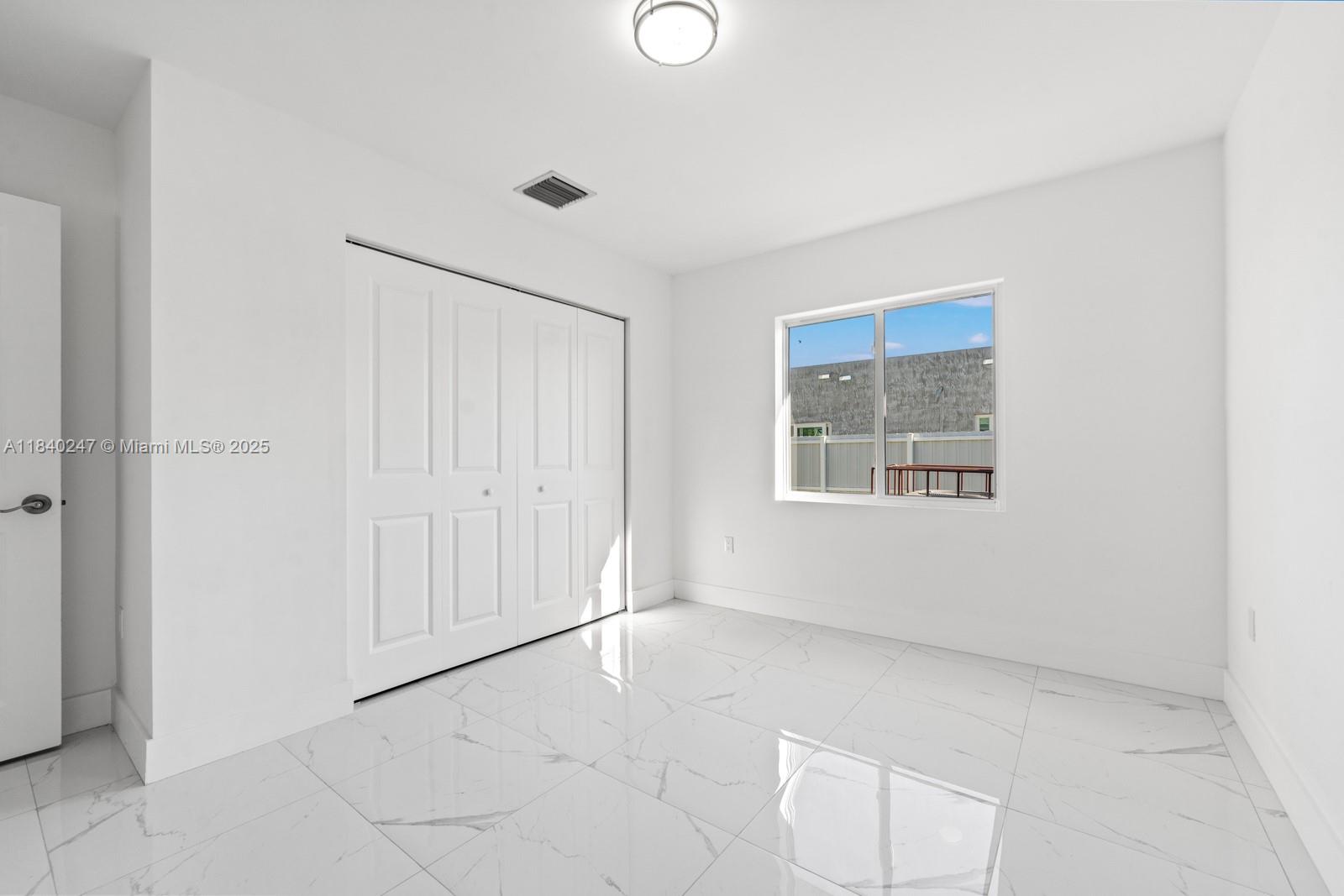 See details / 0 sq. ft. $ 2025-08-07 0 Photo