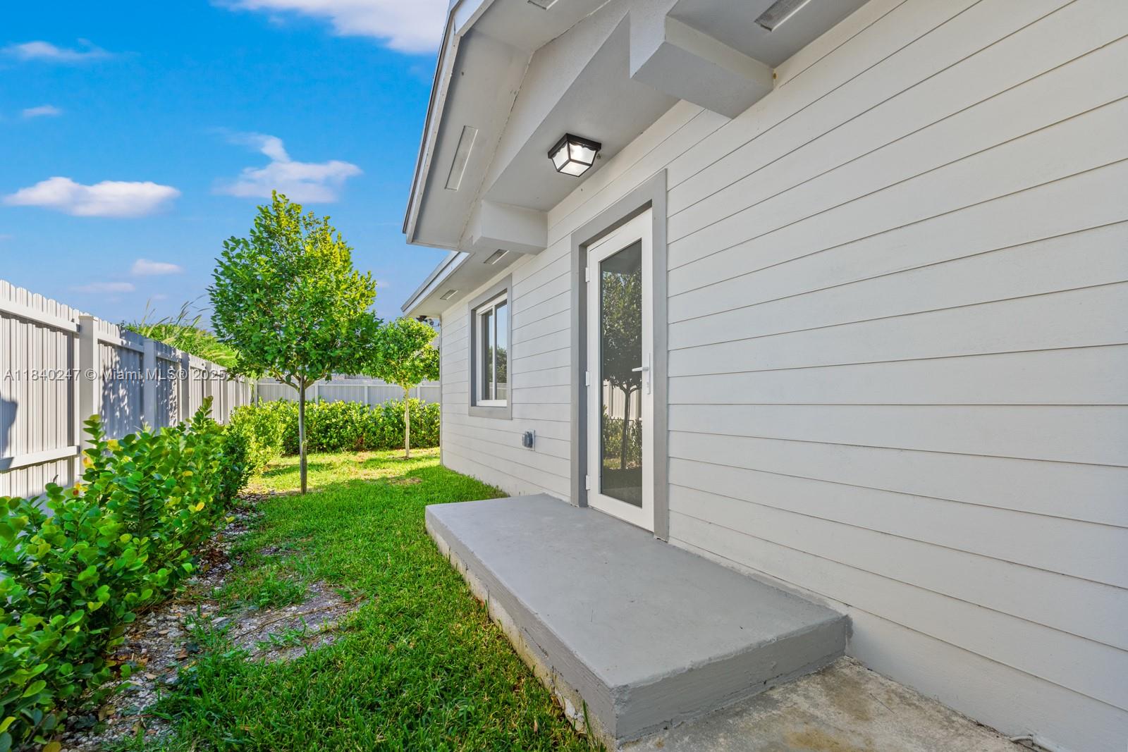 See details / 0 sq. ft. $ 2025-08-07 0 Photo