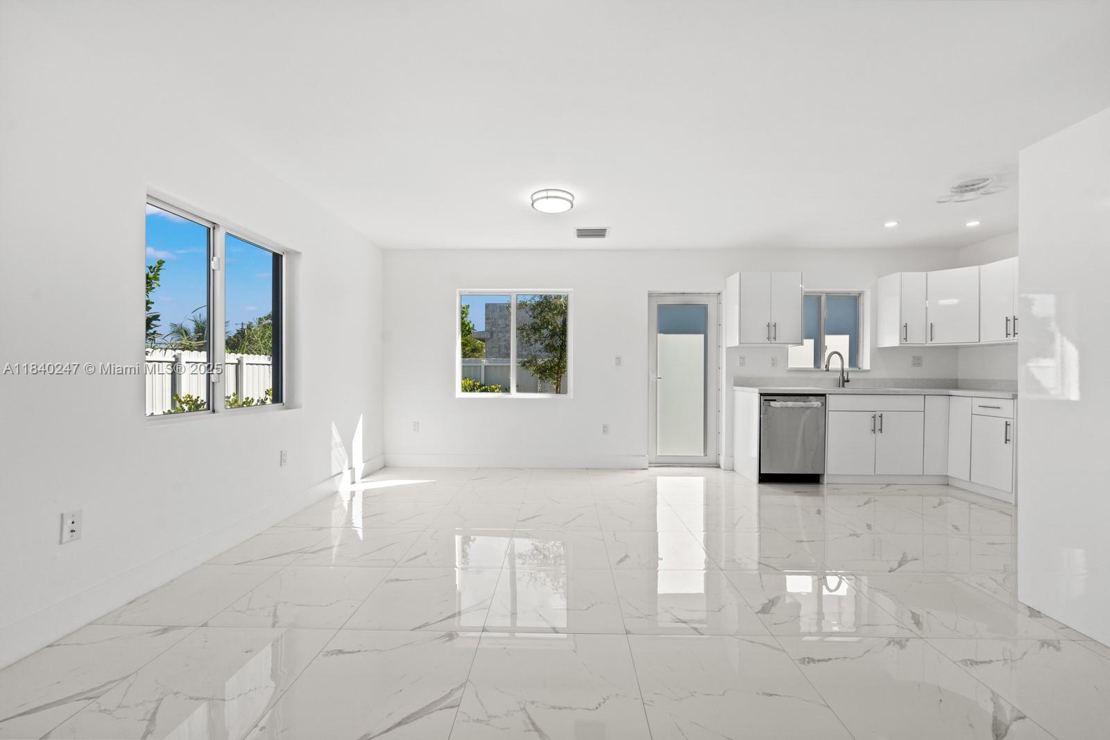 See details / 0 sq. ft. $ 2025-08-07 0 Photo