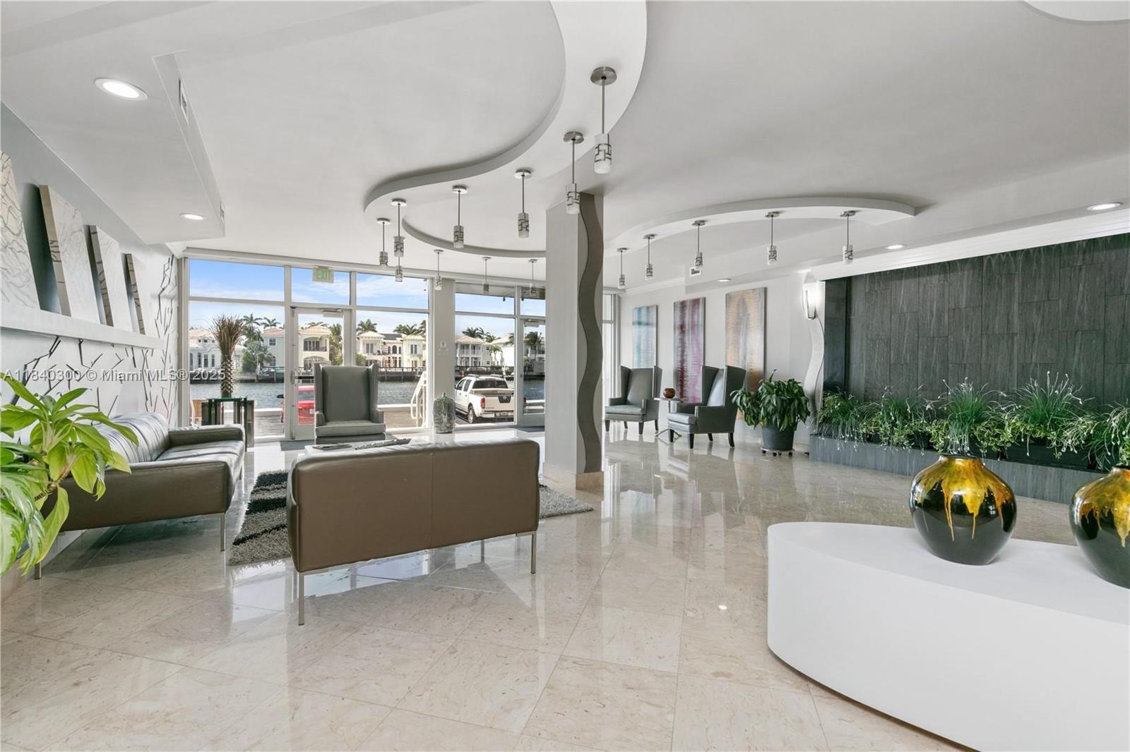 Photo of 1500 Ocean Dr  #15A, Hollywood, Florida, 33019 - 