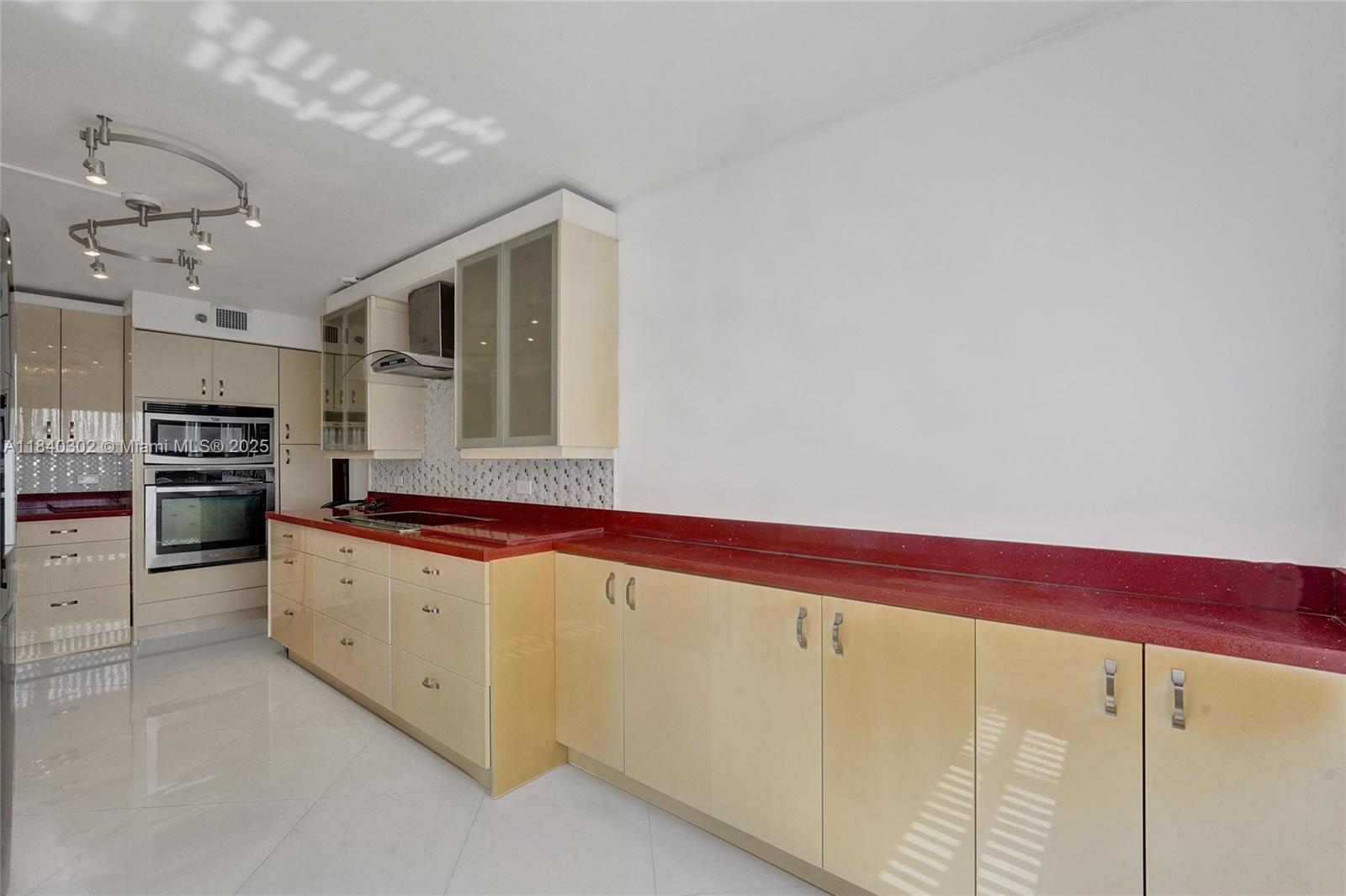 Photo of 1201 Ocean Dr  #402S, Hollywood, Florida, 33019 - 