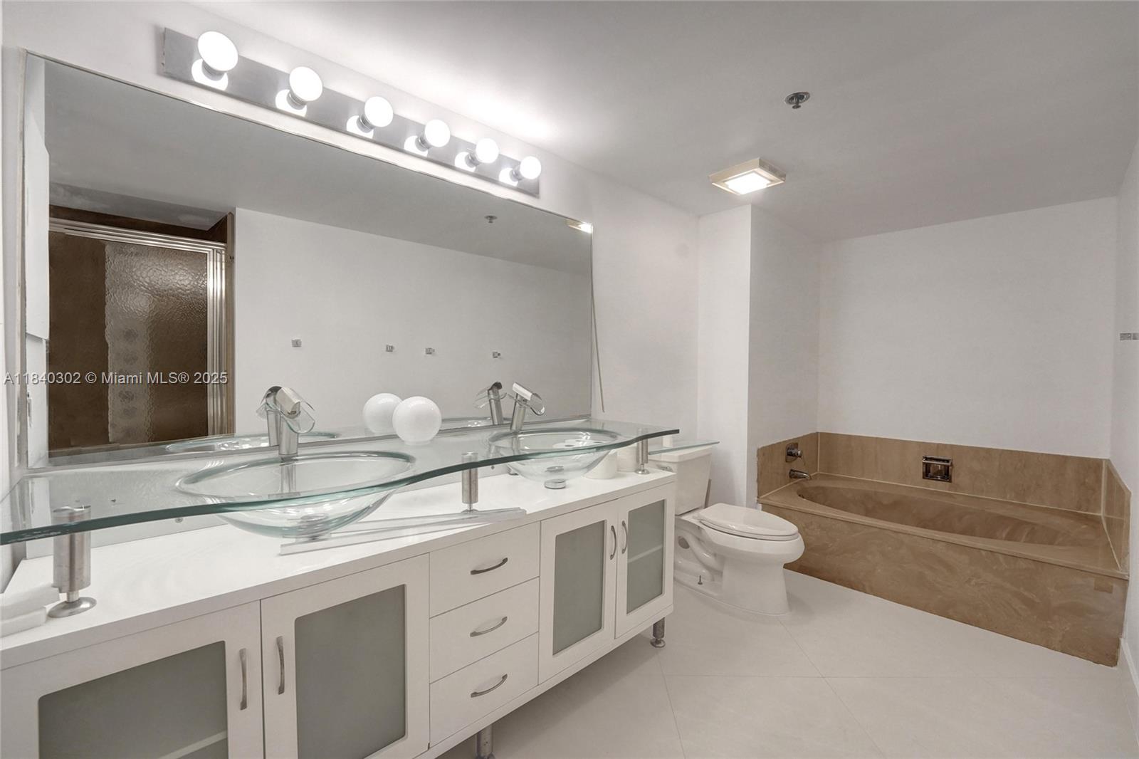 Photo of 1201 Ocean Dr  #402S, Hollywood, Florida, 33019 - 