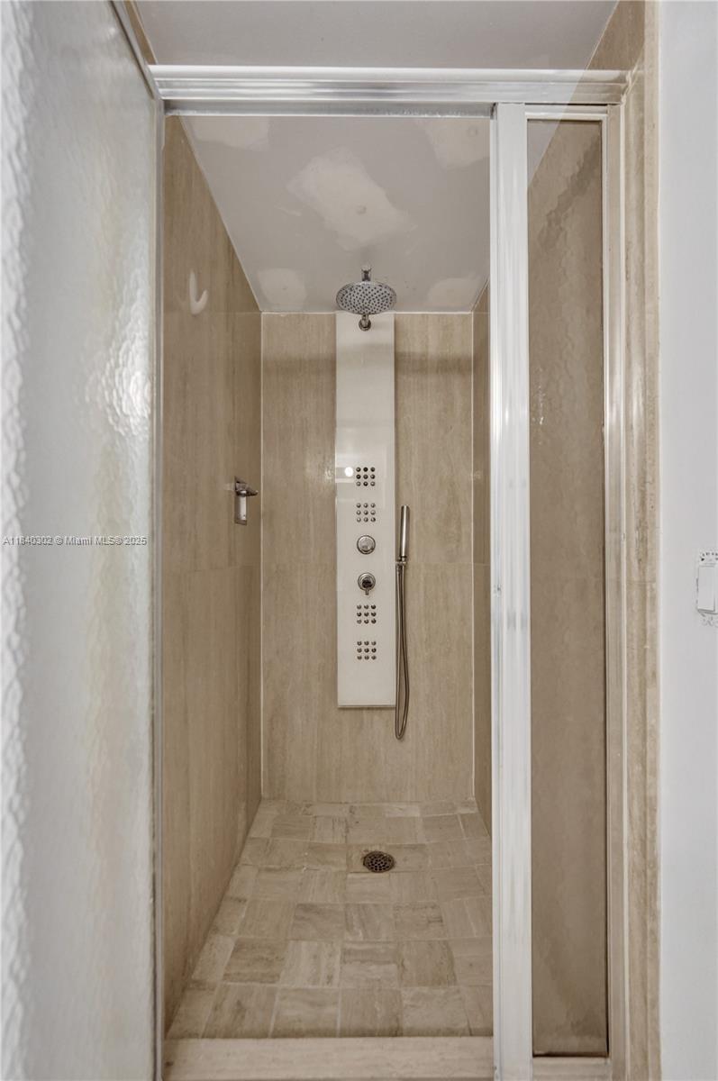Photo of 1201 Ocean Dr  #402S, Hollywood, Florida, 33019 - 