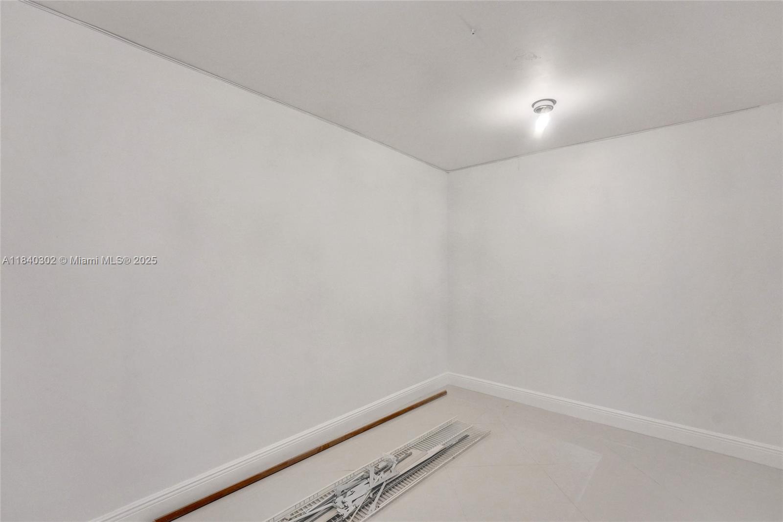Photo of 1201 Ocean Dr  #402S, Hollywood, Florida, 33019 - 