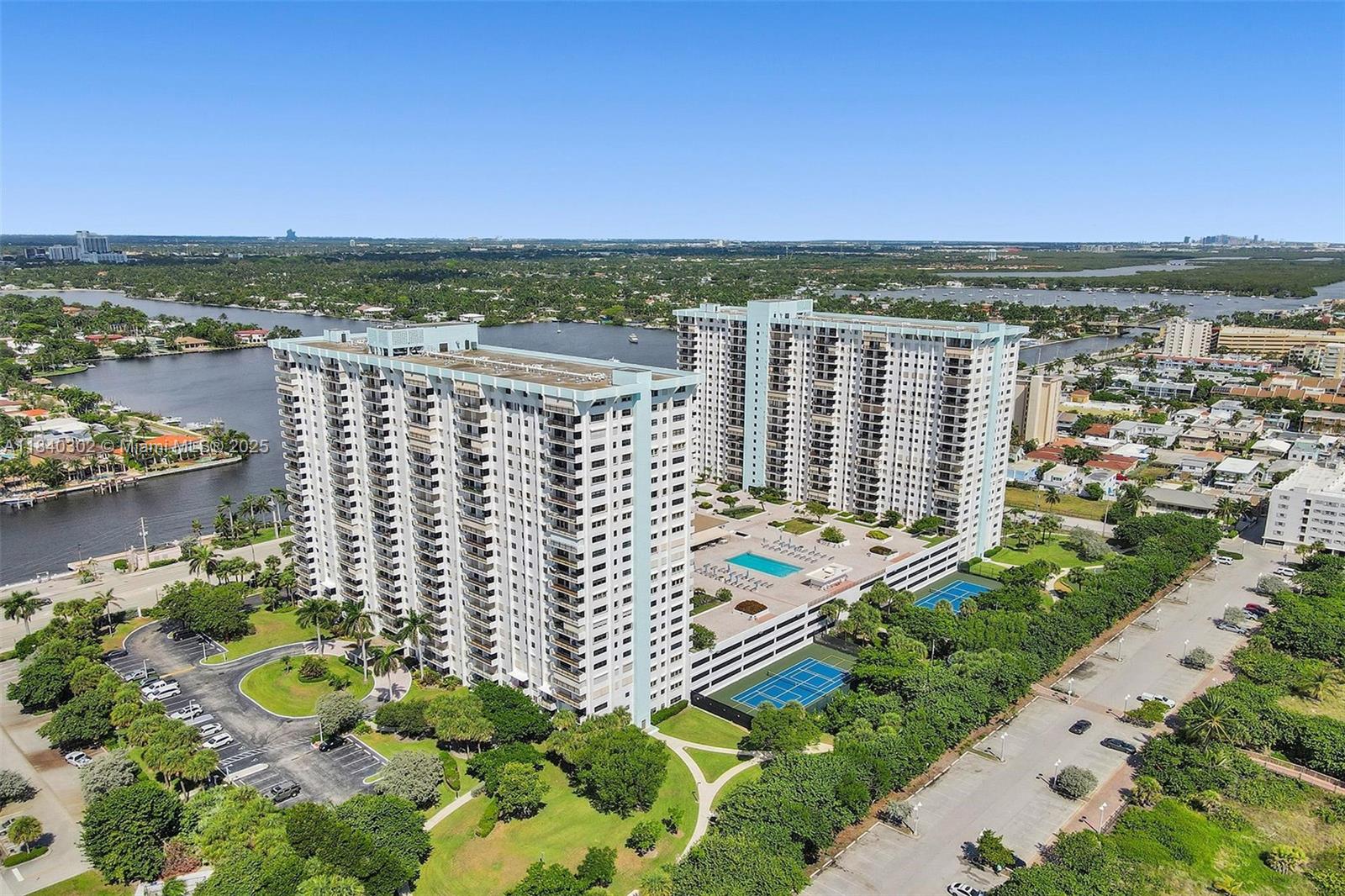 Photo of 1201 Ocean Dr  #402S, Hollywood, Florida, 33019 - 