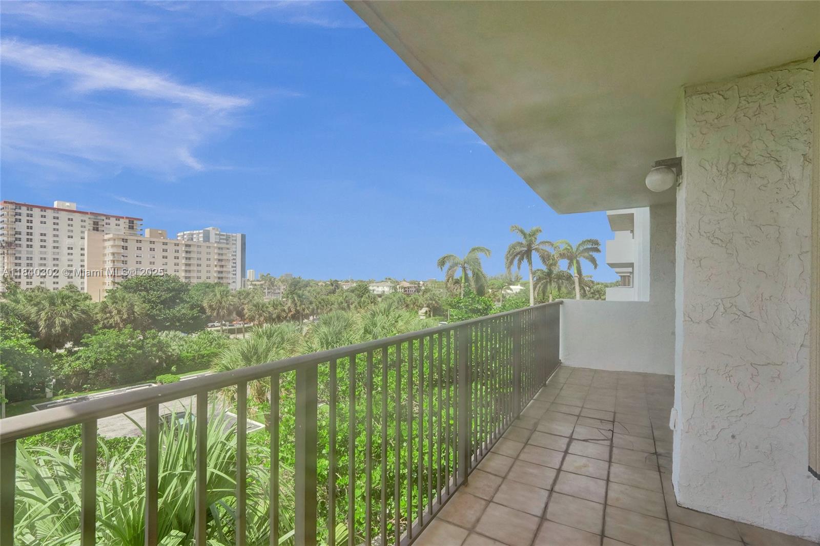 Photo of 1201 Ocean Dr  #402S, Hollywood, Florida, 33019 - 