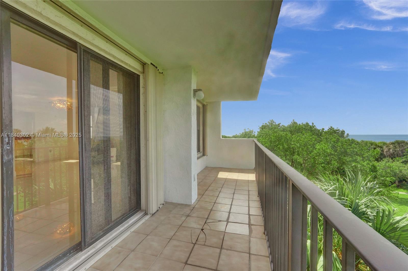 Photo of 1201 Ocean Dr  #402S, Hollywood, Florida, 33019 - 