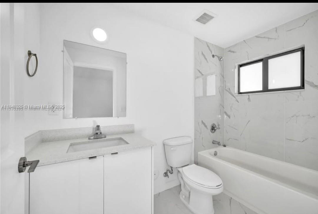 Ver detalles / sq. ft. $ 2025-07-14 0 foto
