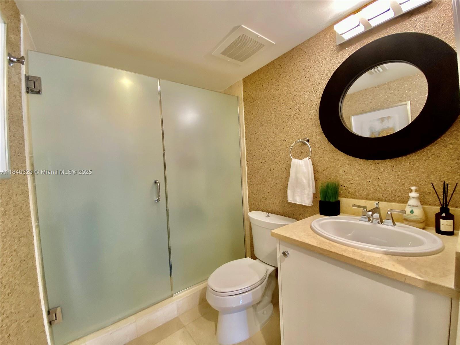 Photo of 19900 Country Club Dr  #1220, Aventura, Florida, 33180 - 