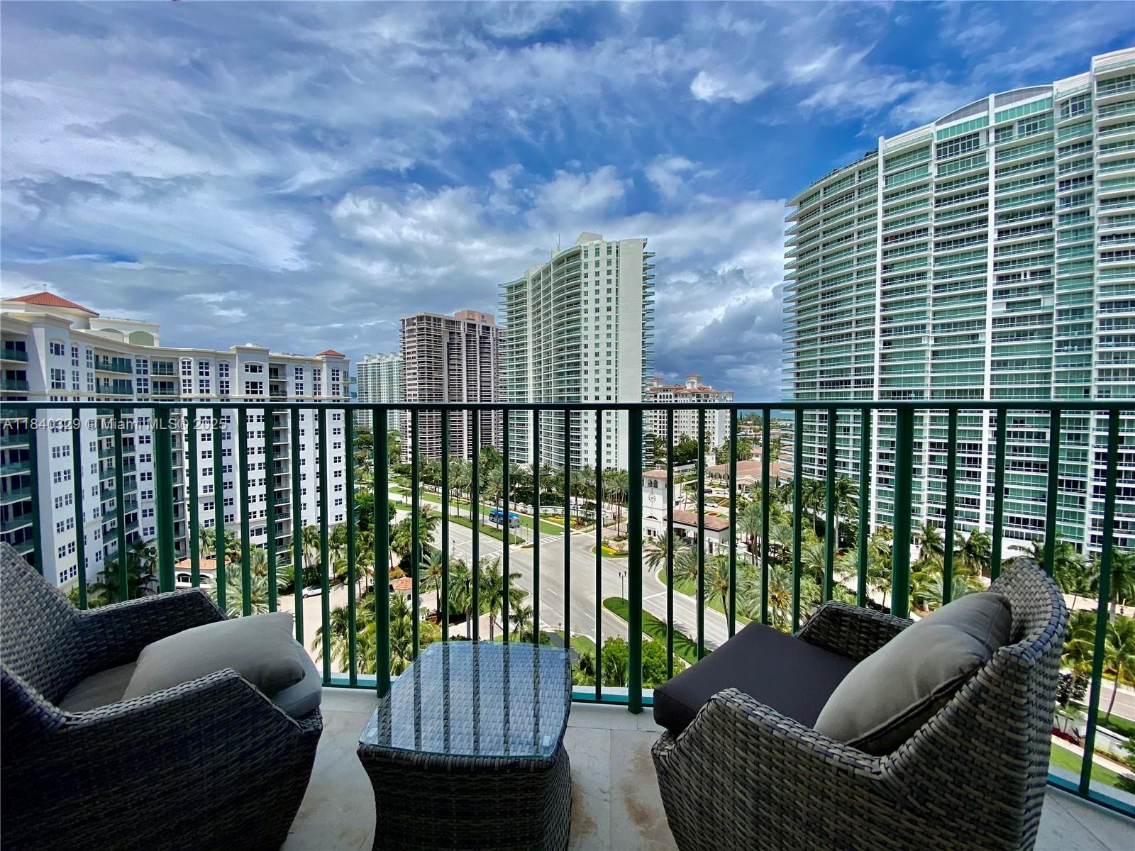 Photo of 19900 Country Club Dr  #1220, Aventura, Florida, 33180 - 