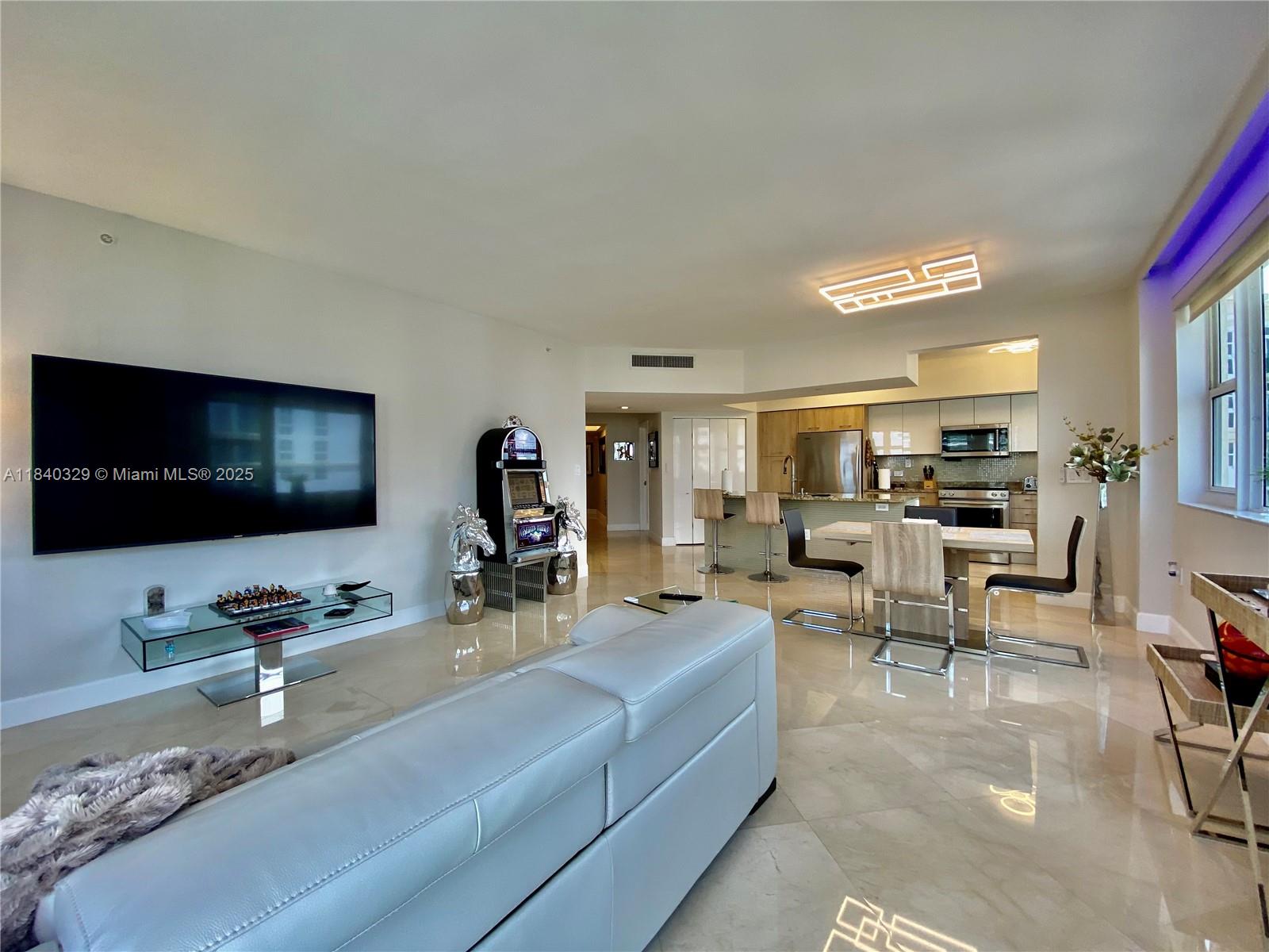 Photo of 19900 Country Club Dr  #1220, Aventura, Florida, 33180 - 