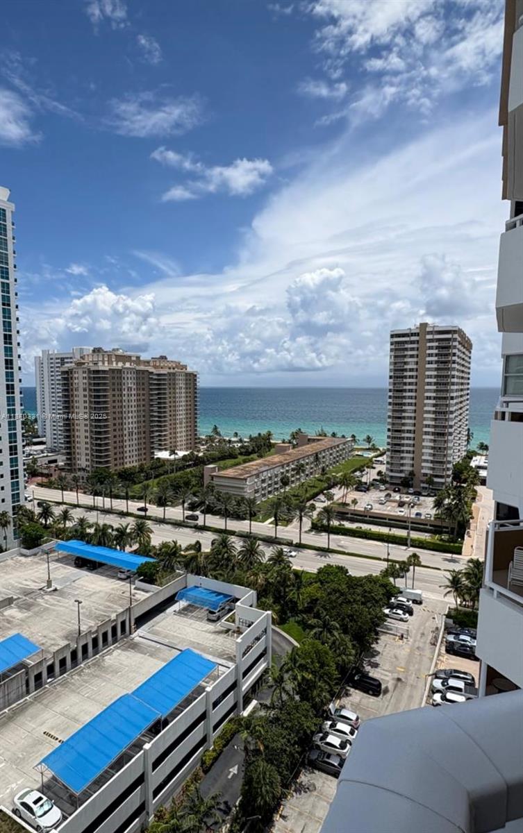See details 16B 1 / 1 798 sq. ft. $ 2025-08-01 0 Photo