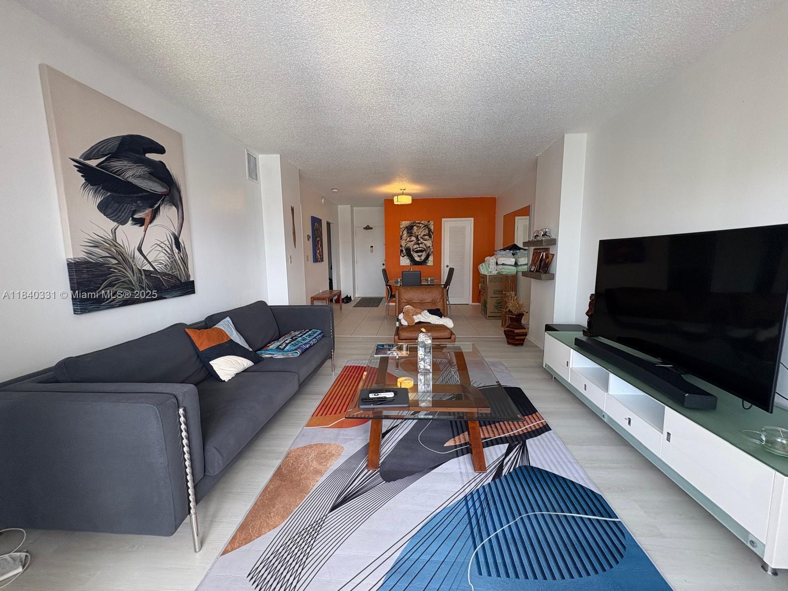 See details 16B 1 / 1 798 sq. ft. $ 2025-08-01 0 Photo