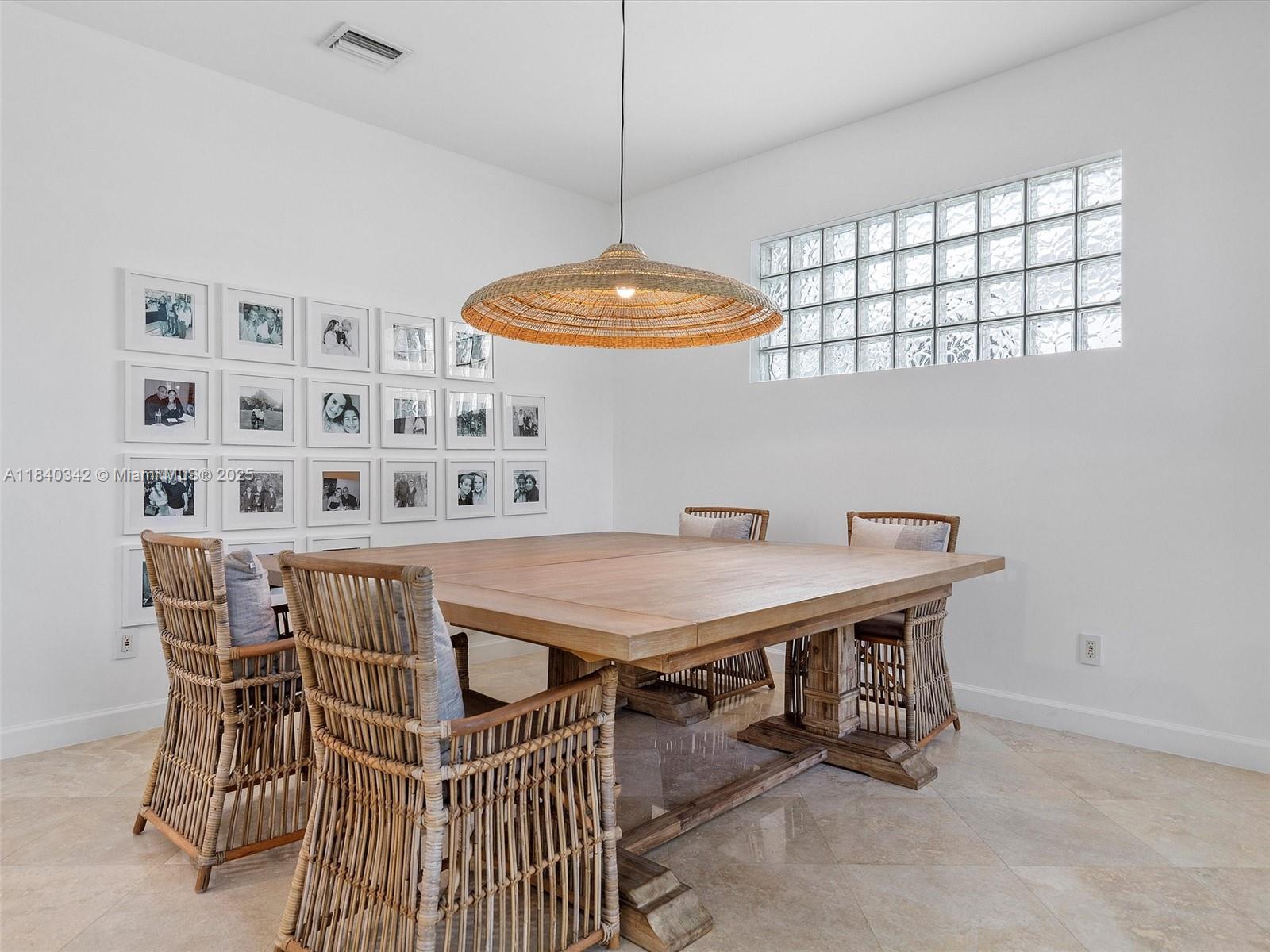 Photo of 3981 194th Ln  (3981), Sunny Isles Beach, Florida, 33160 - 