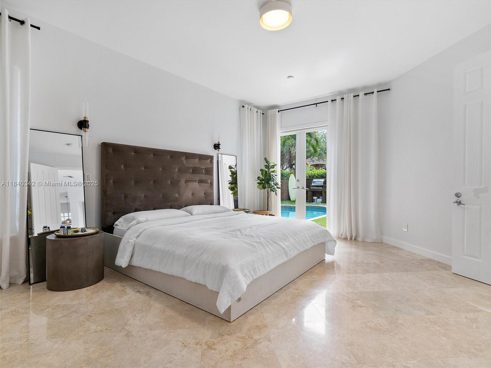 Photo of 3981 194th Ln  (3981), Sunny Isles Beach, Florida, 33160 - 