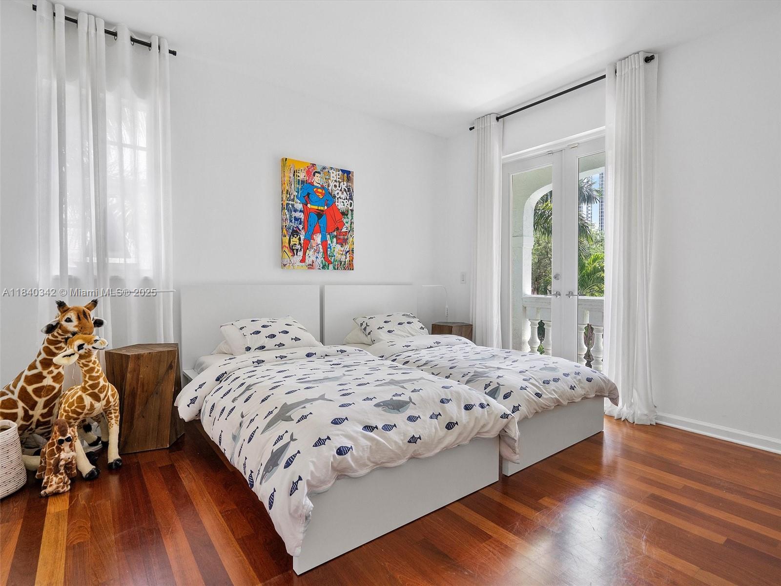 Photo of 3981 194th Ln  (3981), Sunny Isles Beach, Florida, 33160 - 