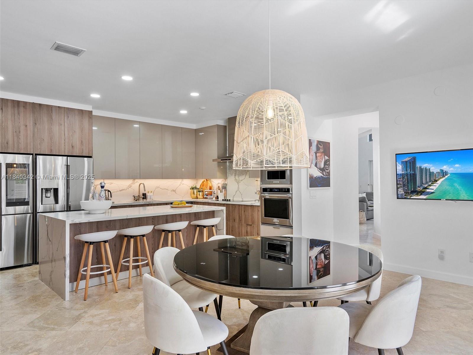 Photo of 3981 194th Ln  (3981), Sunny Isles Beach, Florida, 33160 - 