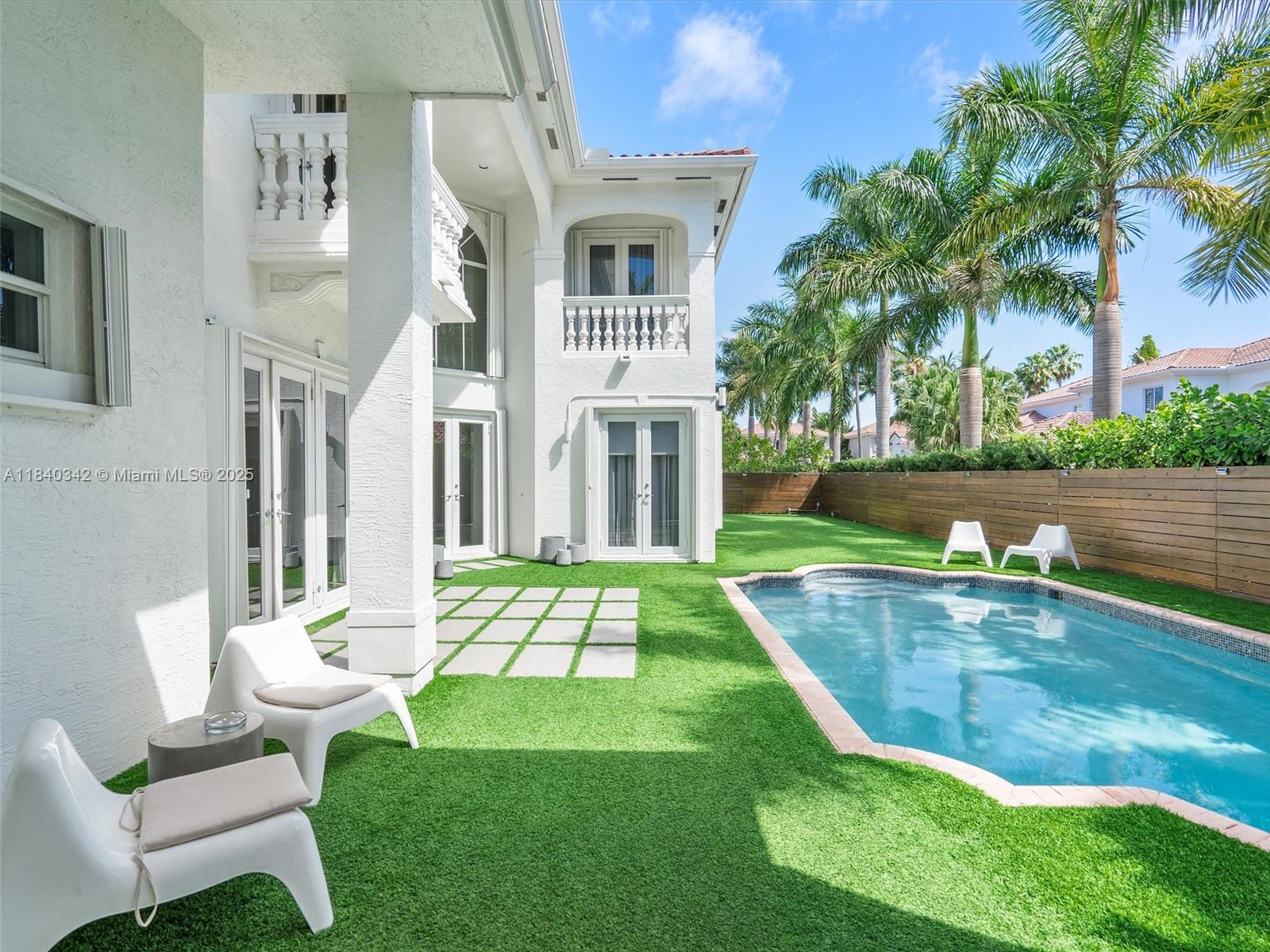 Photo of 3981 194th Ln  (3981), Sunny Isles Beach, Florida, 33160 - 