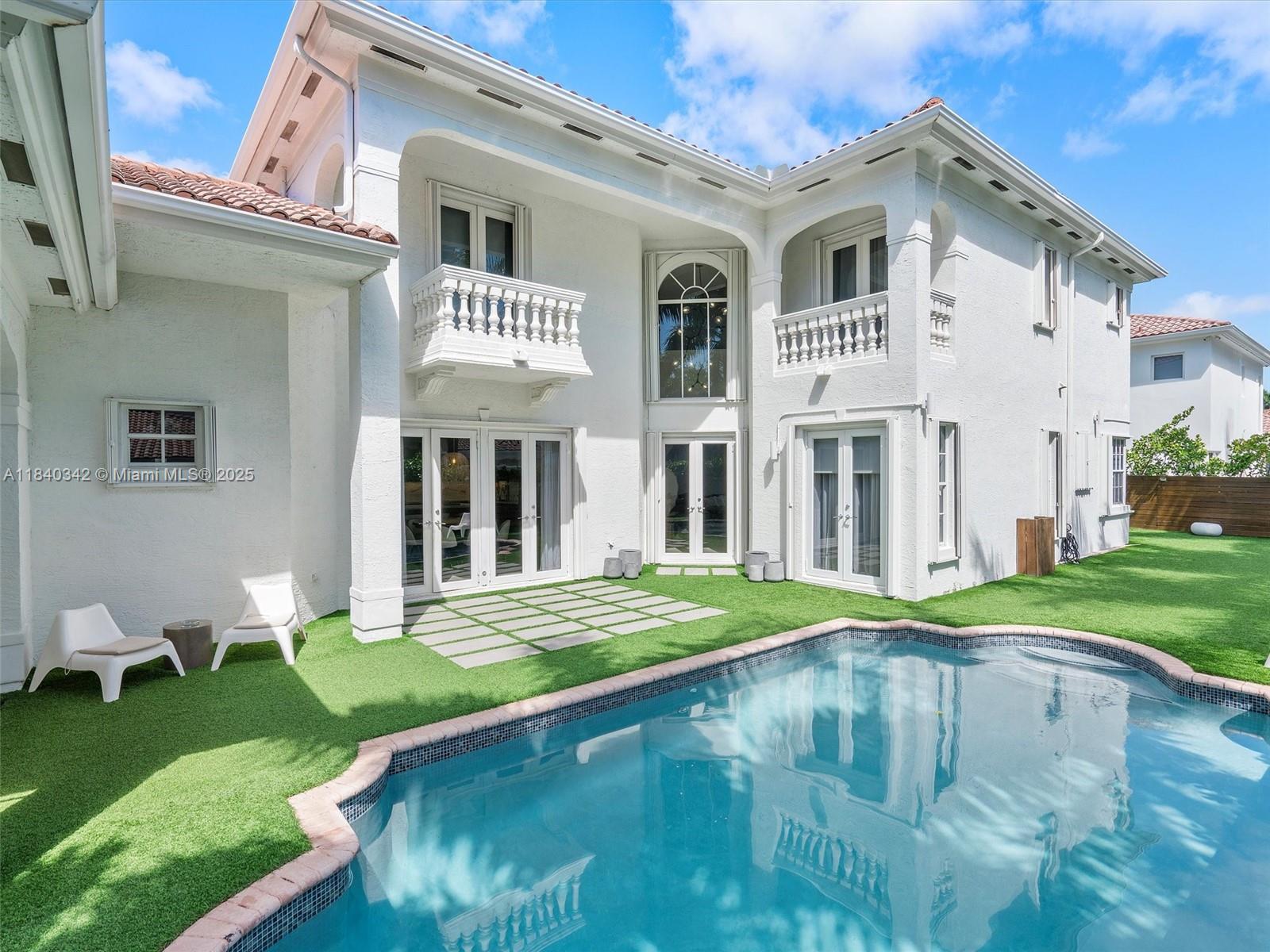 Photo of 3981 194th Ln  (3981), Sunny Isles Beach, Florida, 33160 - 