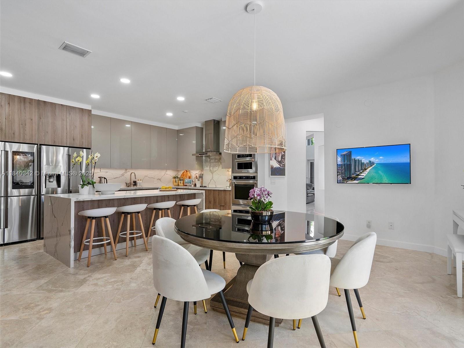 Photo of 3981 194th Ln  (3981), Sunny Isles Beach, Florida, 33160 - 