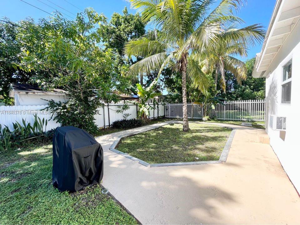 See details / 1892 sq. ft. $ 2025-07-14 0 Photo